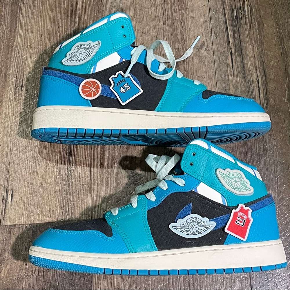 Nike Air Jordan 1 Mid Youth 7